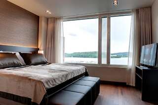 Отель Solo Sokos Hotel Paviljonki Йювяскюля Люкс-1